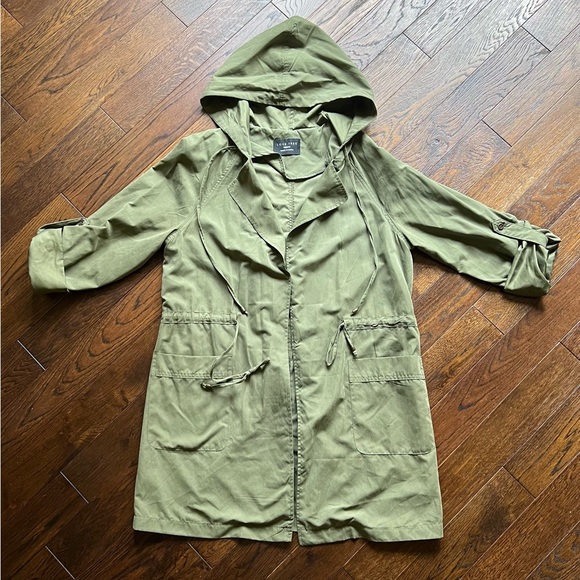 Spring Jacket - Picture 1 of 6